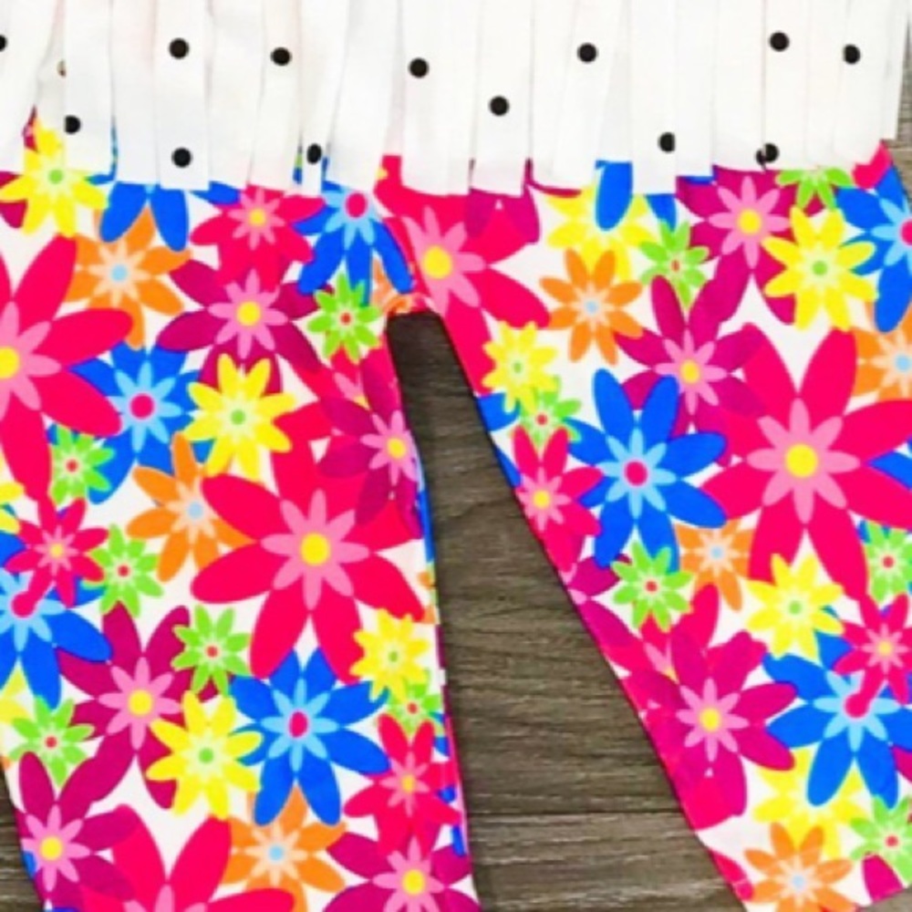 Boutique Top & Capri Pants Set Girls HUG TIME - Picture 4 of 4